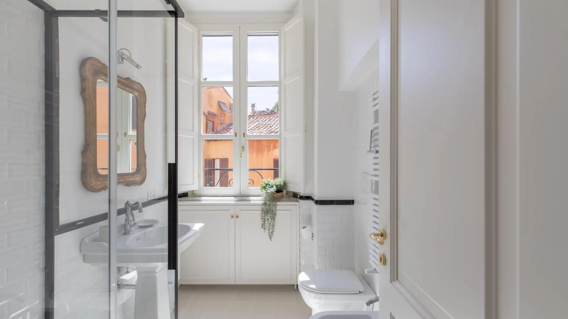 Apartment Iflat Campo De' Fiori Brand New & Bright Apt Rome