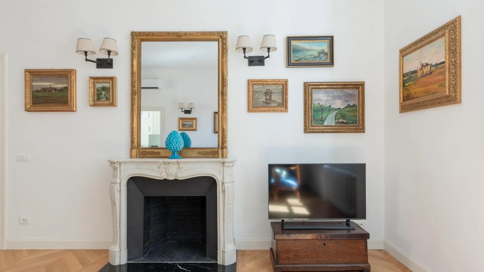 Apartment Iflat Campo De' Fiori Brand New & Bright Apt Rome Italy