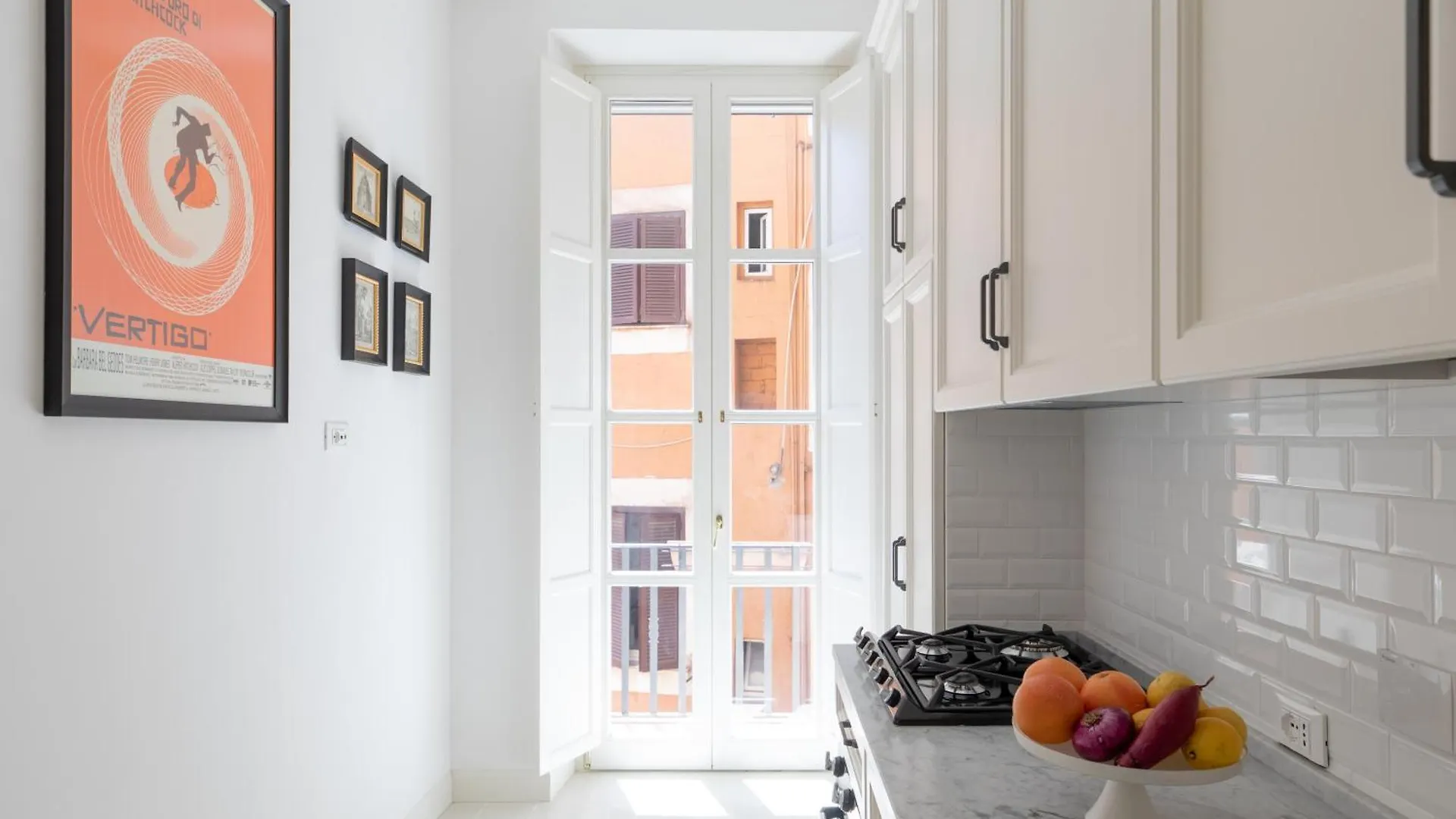 Apartment Iflat Campo De' Fiori Brand New & Bright Apt Rome Italy